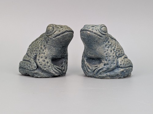 Vintage concrete frog small - vintage,