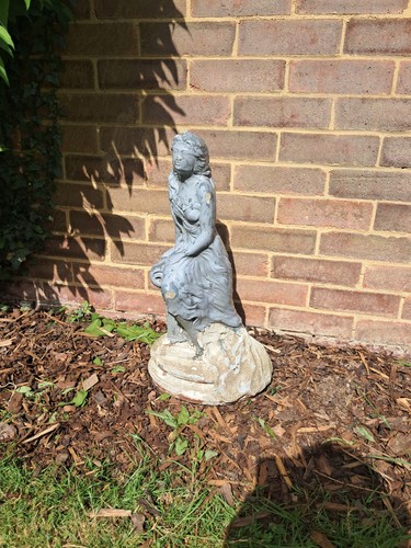 Two garden statues - two, bargain