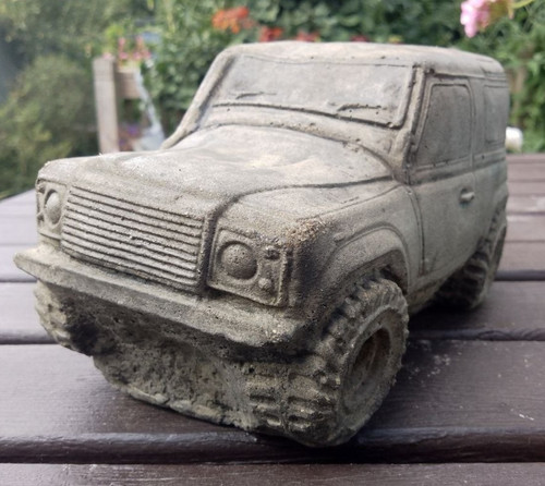 Land rover concrete - , garden