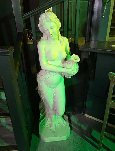 White stone woman - white,