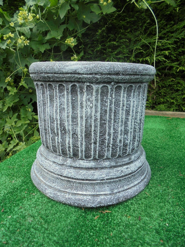 Round plinth concrete garden - round,