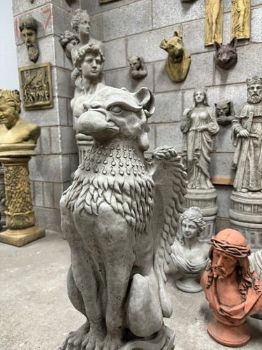 Griffin statue garden - (new),